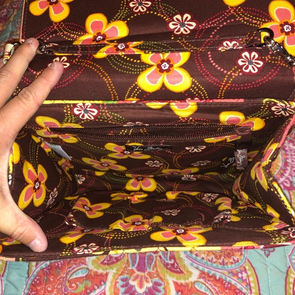 Vera Bradley Crossbody NWOT - Picture 3 of 6